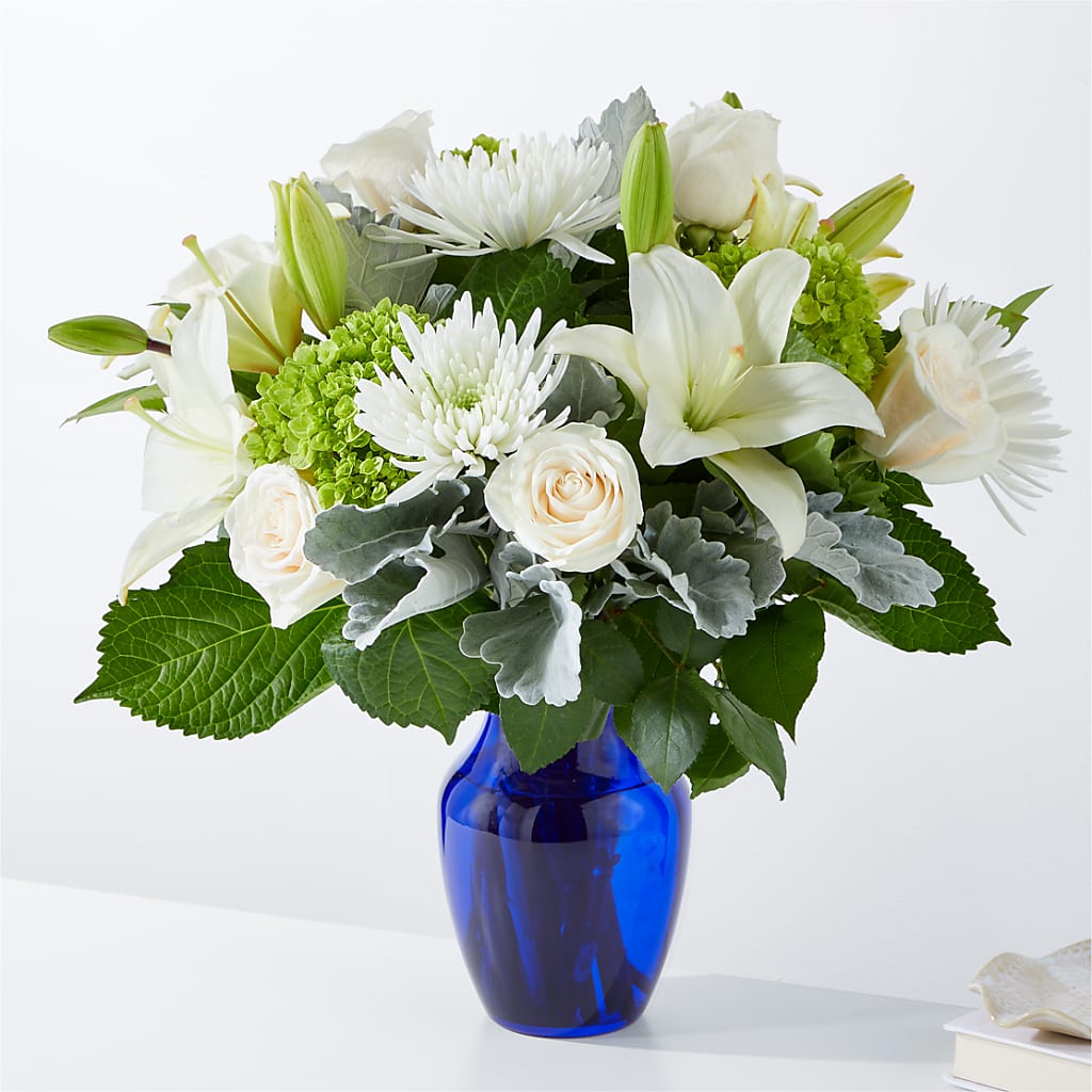 Snowy Dreams Bouquet – Bloomsy Flowers And Supply, Clayton NC
